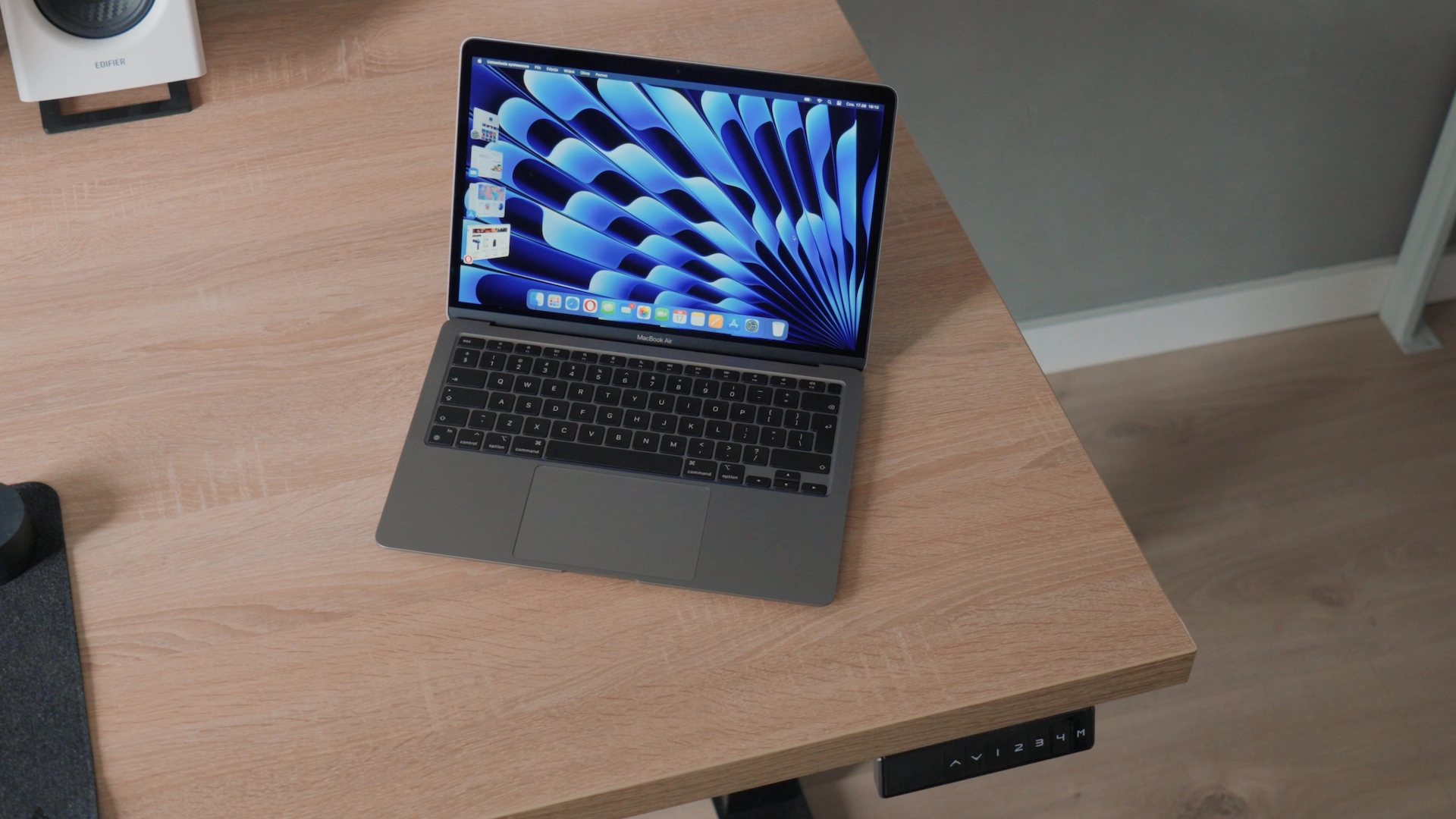 macbook-air-m1-recenzja